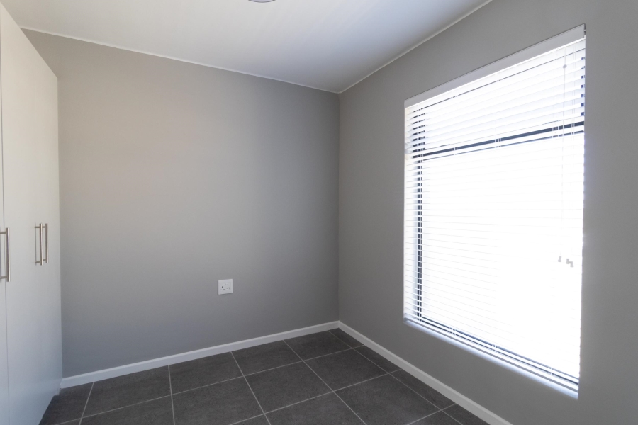 To Let 2 Bedroom Property for Rent in Olifantskop Western Cape